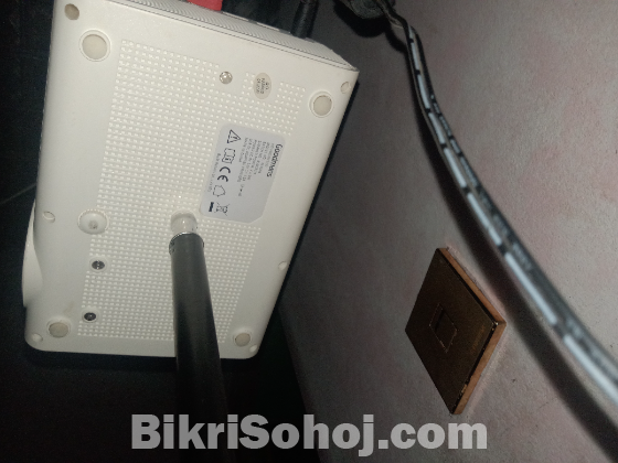 Goodmans Mini Projector 363566, 4K Video, Screen Included
